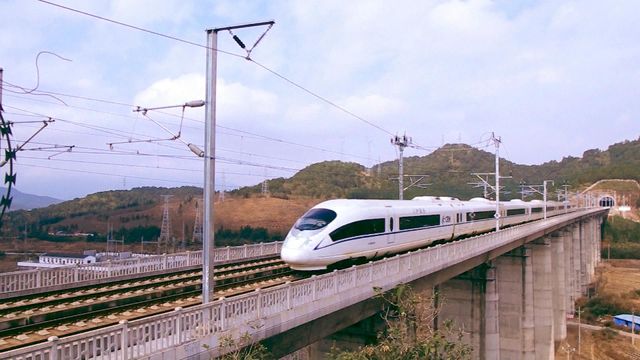 京滬高鐵部分路線加價兩成　有二等座票價升至約800元人民幣