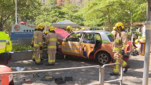 牛頭角致命車禍｜至少一死四傷　彩霞道往彩德邨方向全線封閉