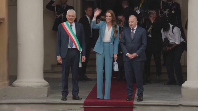 Princess Kate visits Italy on first overseas trip since cancer remission Princess Kate visits Italy on first overseas trip since cancer remission