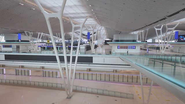 Transport chief visited new Terminal 2 at HK Airport