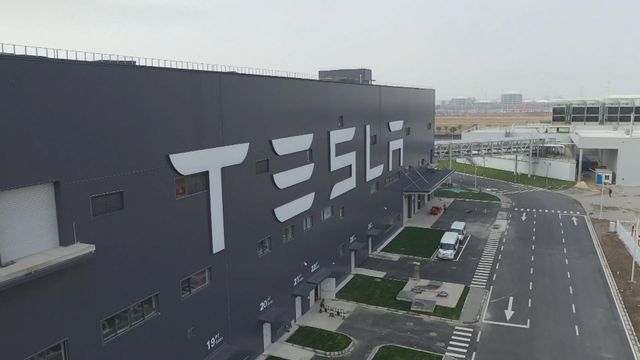 據報馬斯克曾與內部討論合併SpaceX及Tesla可能性