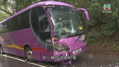 大嶼山羗山道兩旅遊巴相撞 最少11人受傷