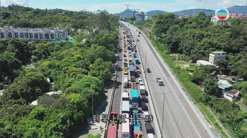 因交通意外 屯門公路往九龍方向近嘉龍村第三及四線封閉